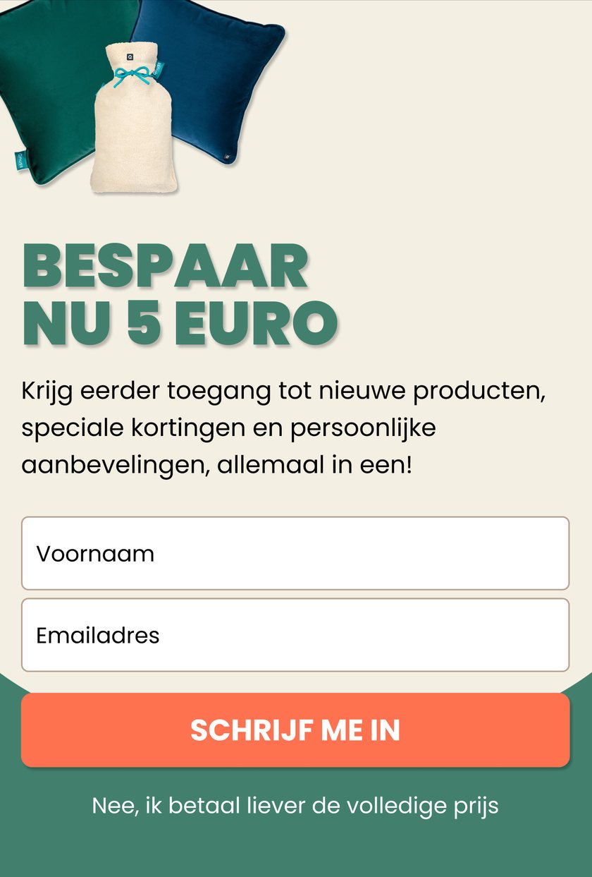 The Qnuss sign-up pop-up: Bespaar nu 5 euro, with fields for first name and email address